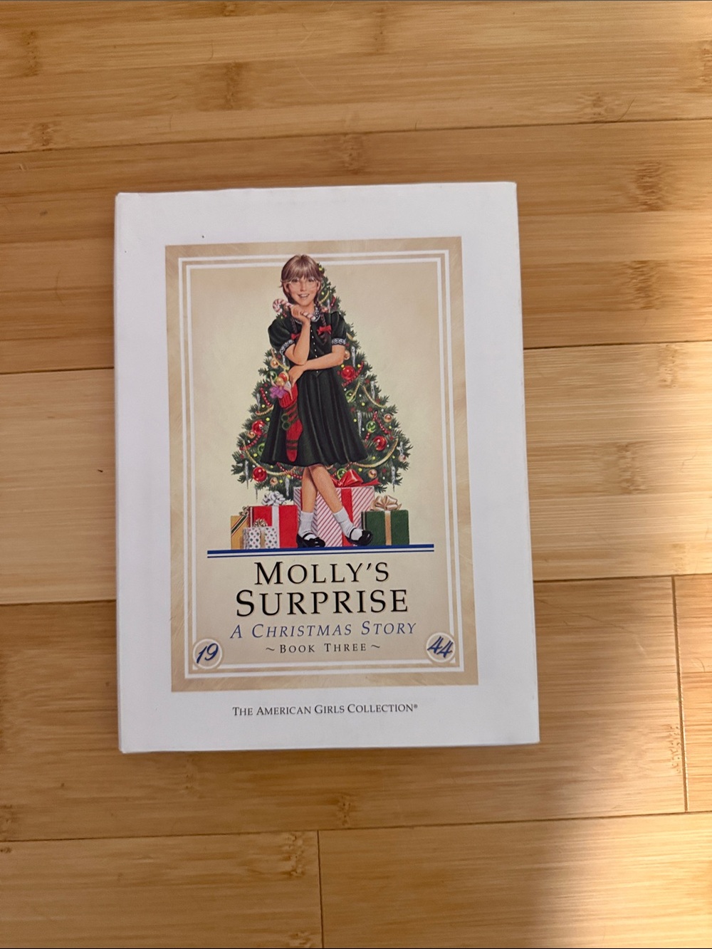 American Girl Molly’s Surprise Christmas Story Book 3
